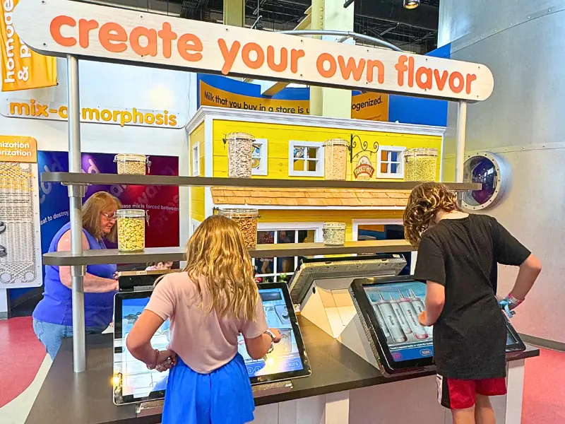 Kids designing their own flavor at the Turkey Hill Experience